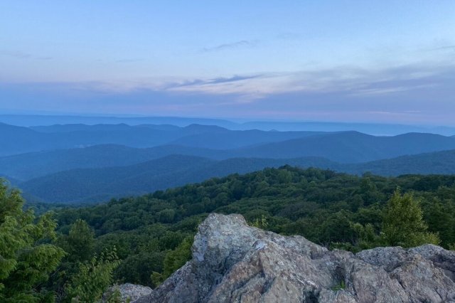 Bearfence Summit.  📷  @stephytrees