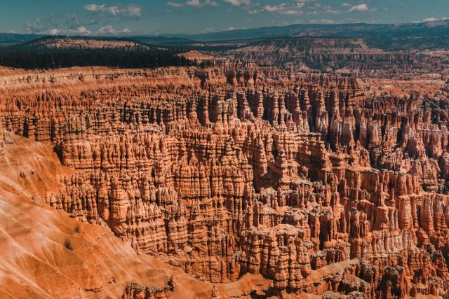 Bryce Canyon. 📷 @olegchursin_photo