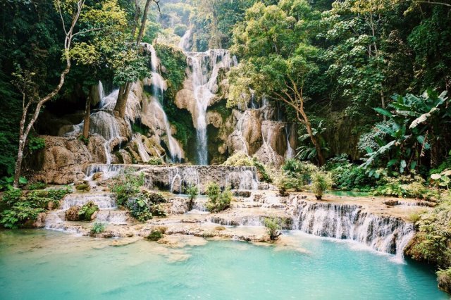 Kuang Si Falls.  📸 Jaclyn Yost